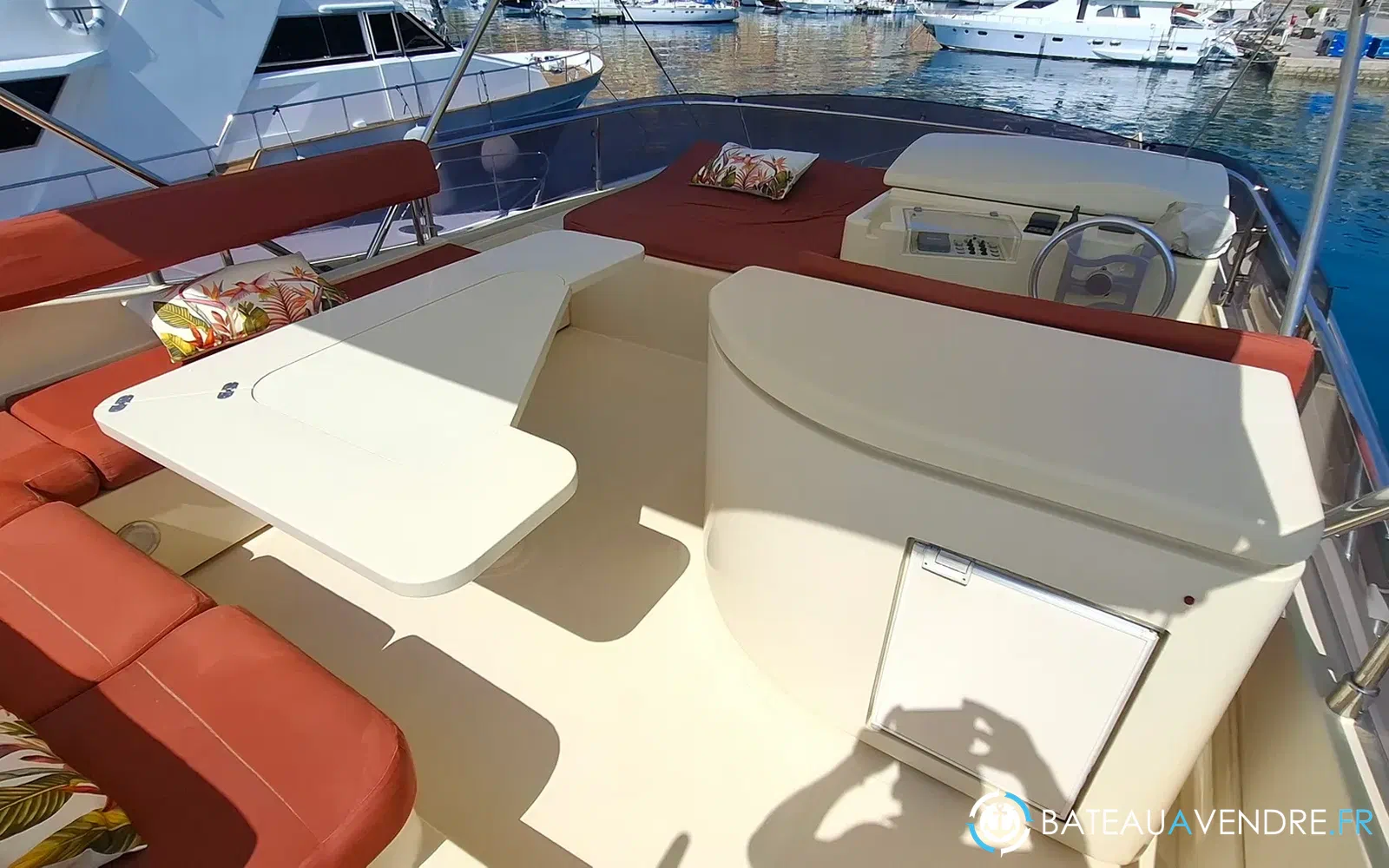 slider 12 Ferretti Altura 690