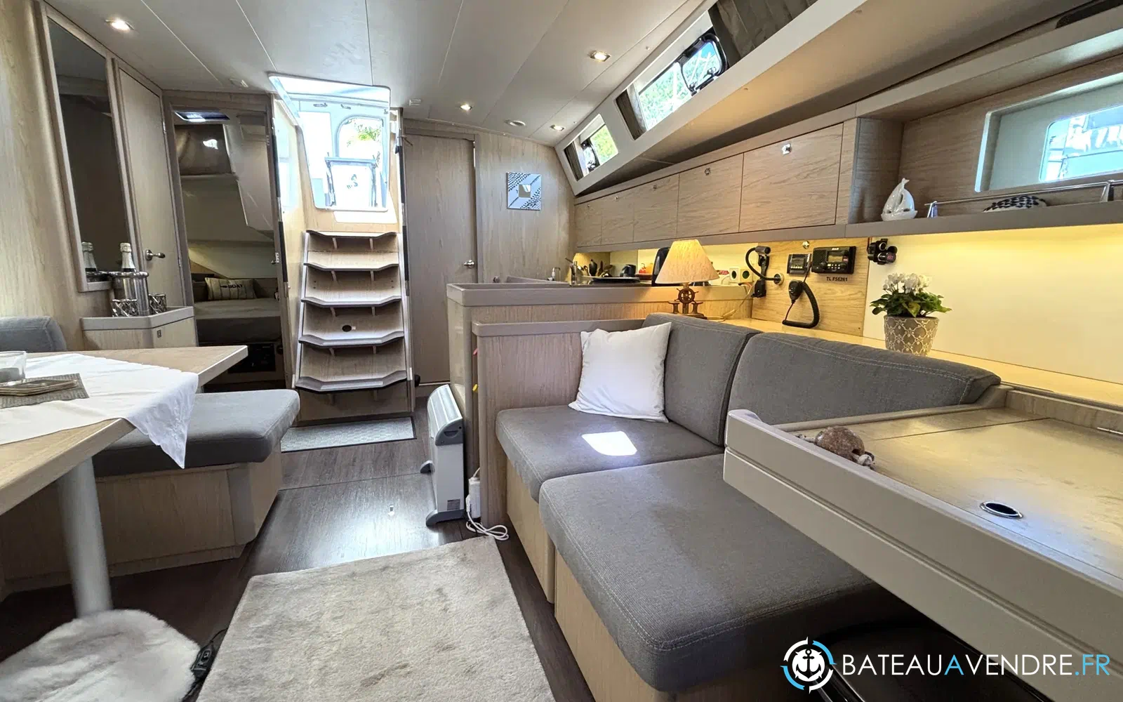 slider 10 Beneteau Oceanis 45