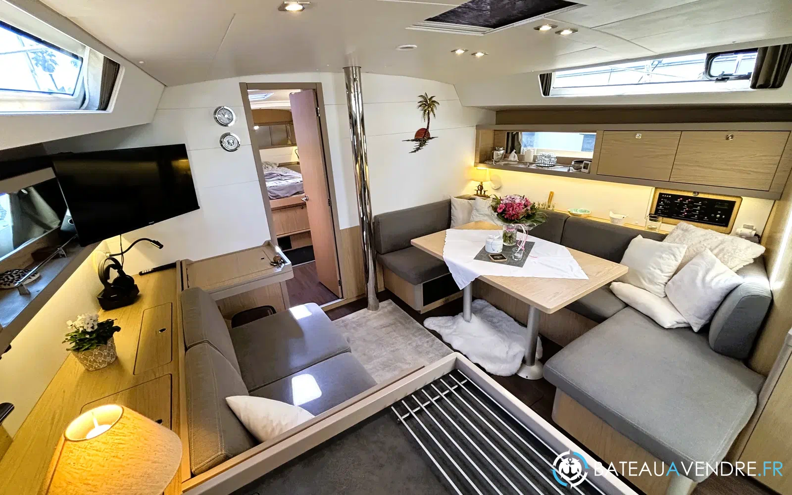 slider 15 Beneteau Oceanis 45