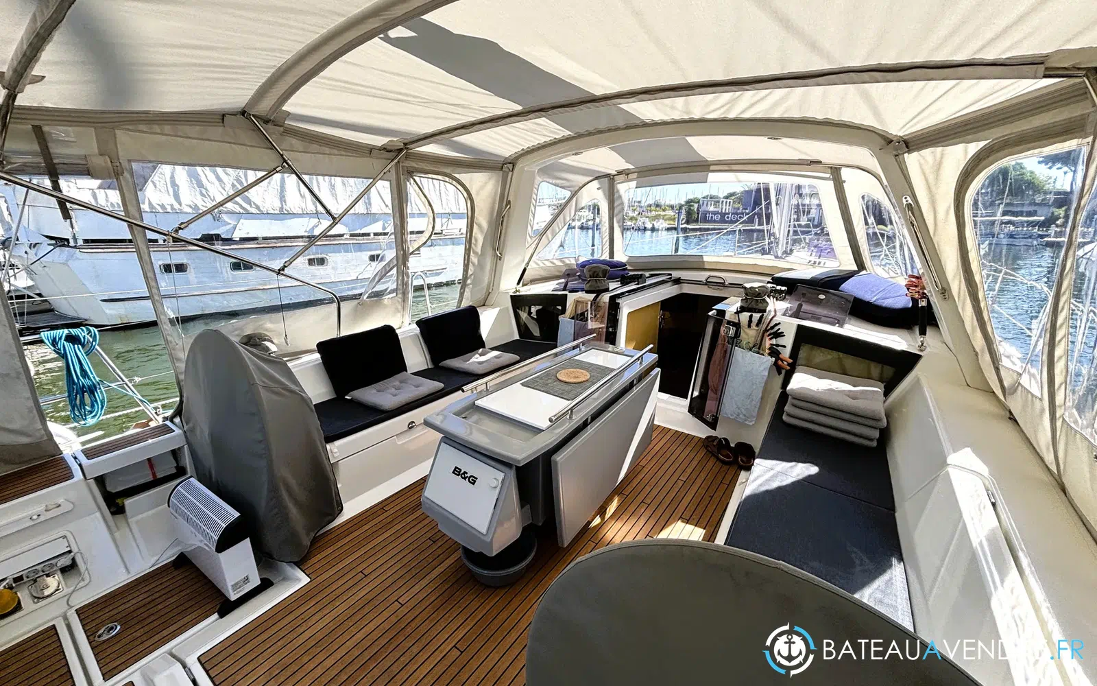 slider 1 Beneteau Oceanis 45