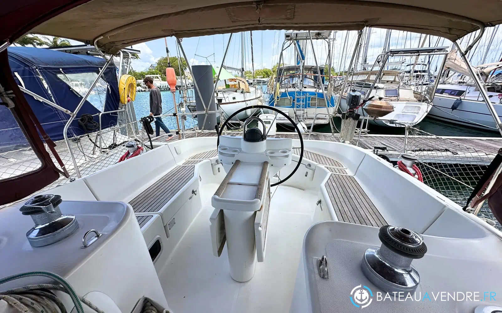 slider 1 Beneteau Oceanis 411 Clipper