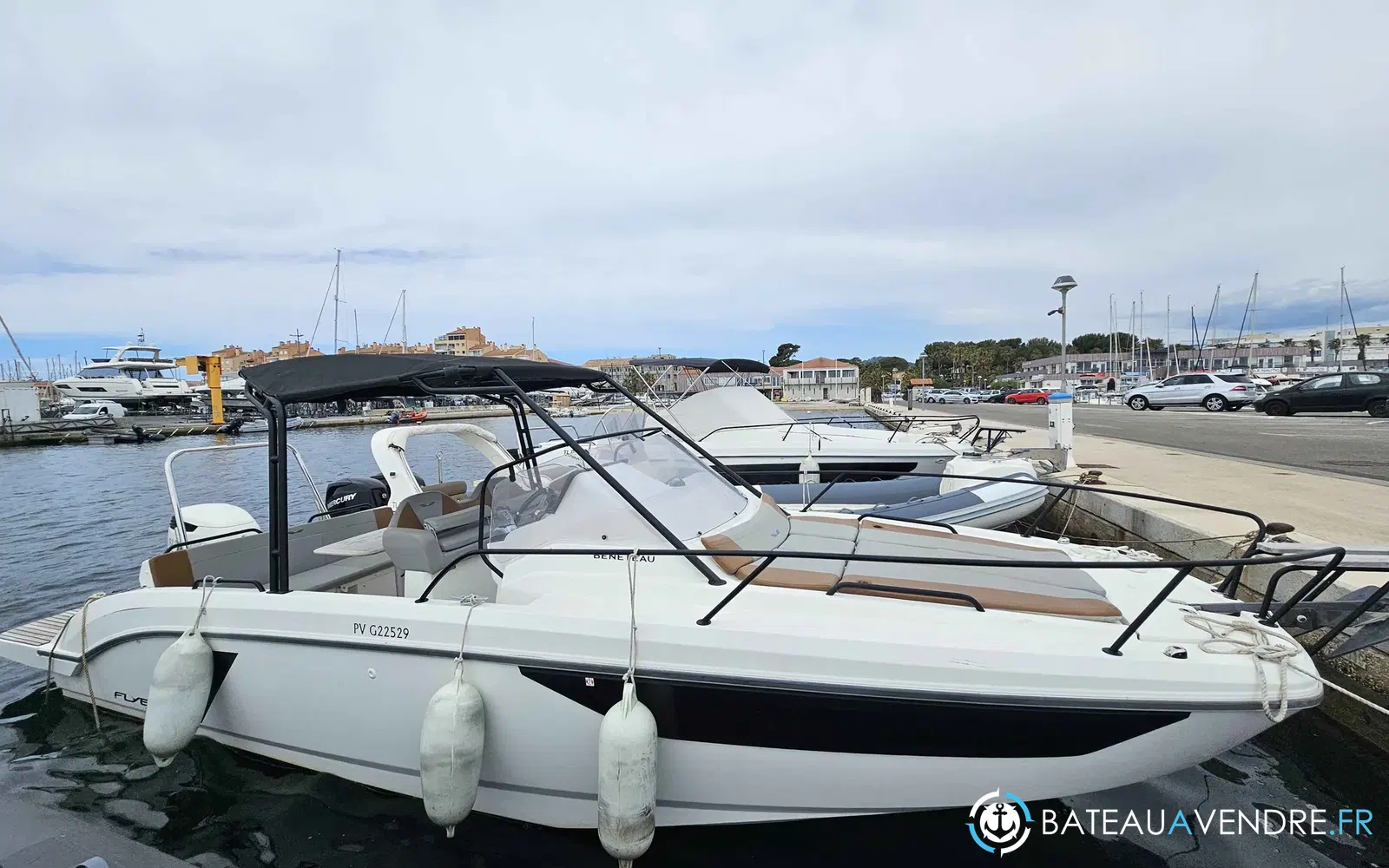 slider 0 Beneteau Flyer 8 SUNdeck
