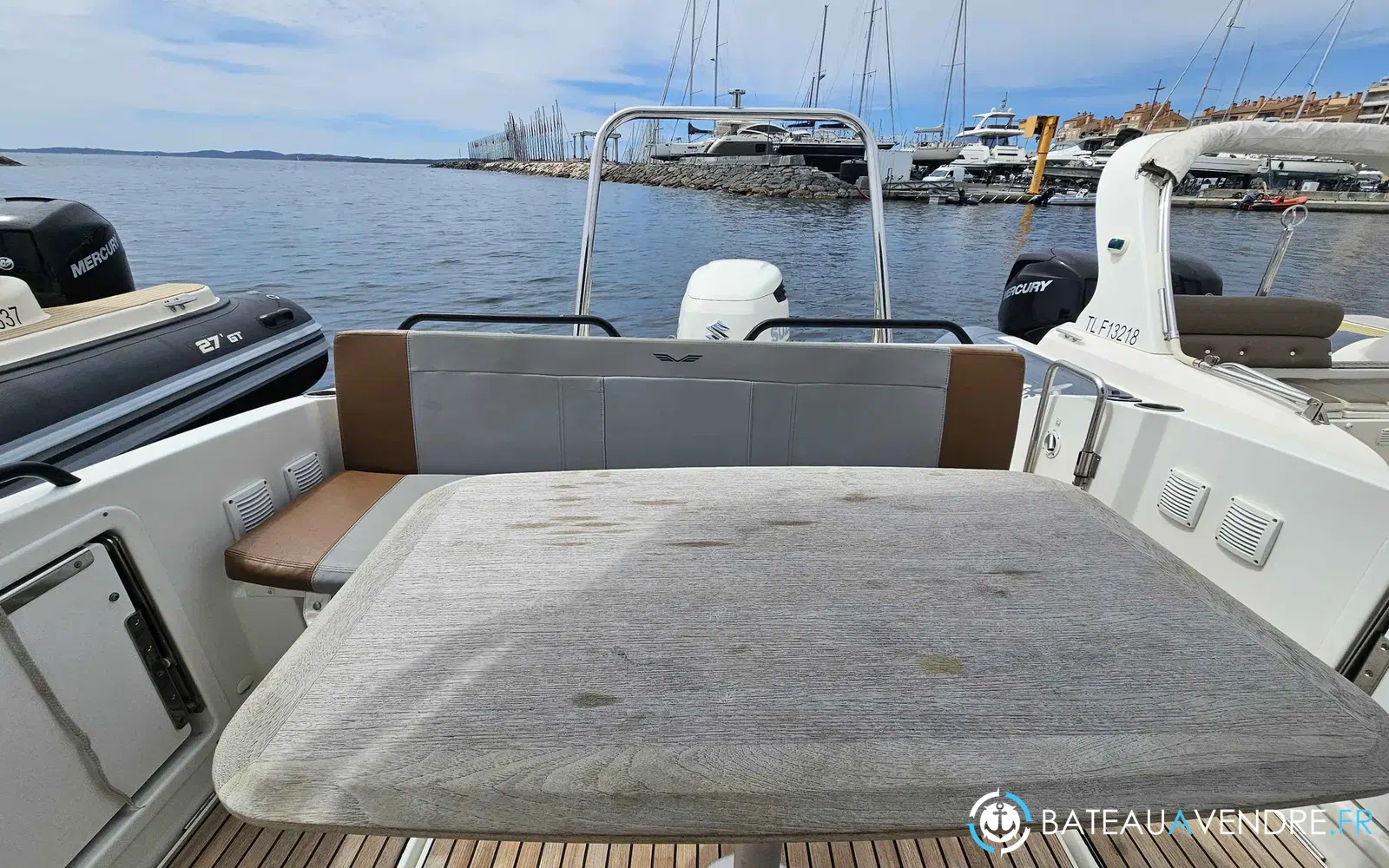 slider 7 Beneteau Flyer 8 SUNdeck