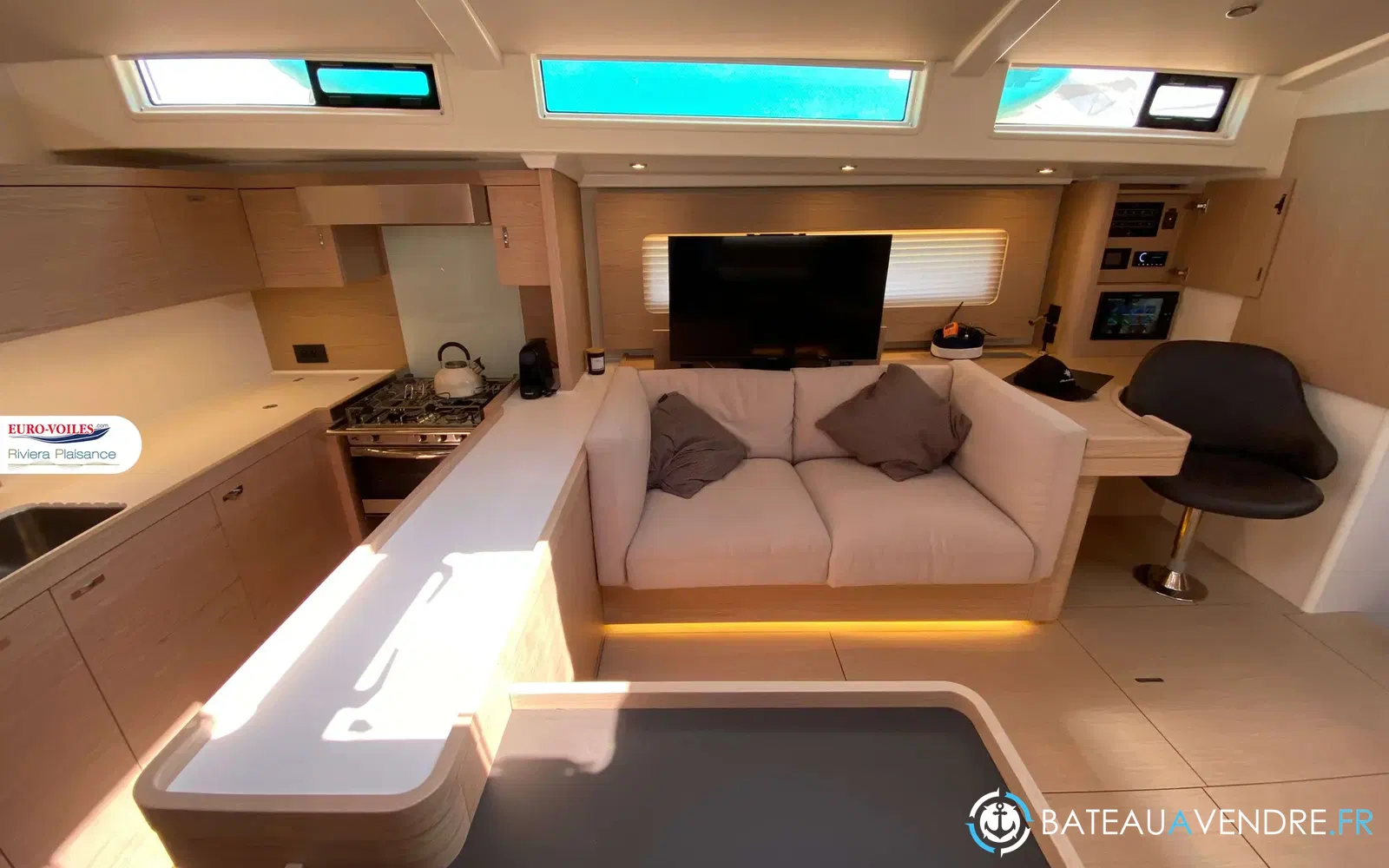 slider 16 Beneteau Oceanis 60