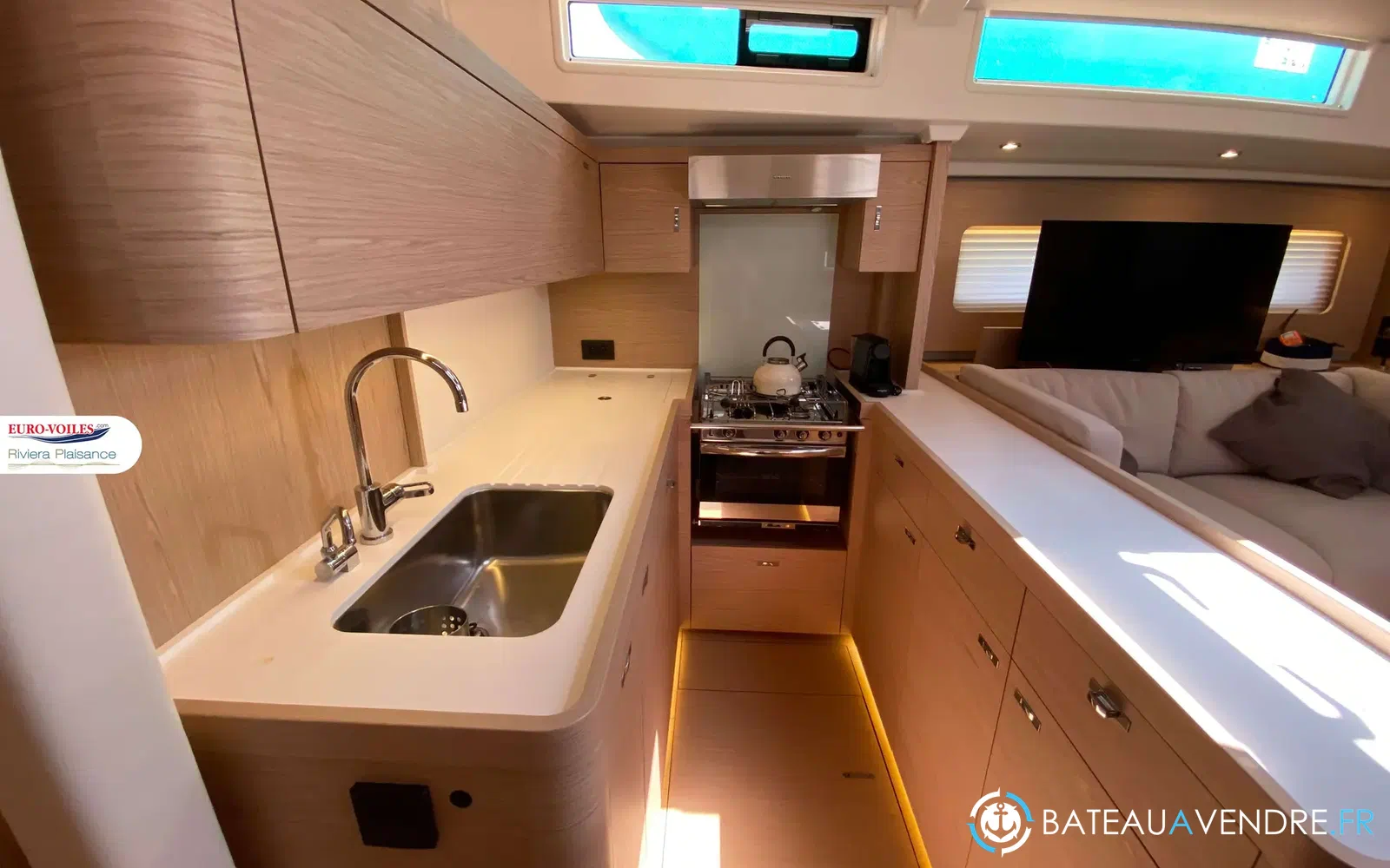 slider 18 Beneteau Oceanis 60