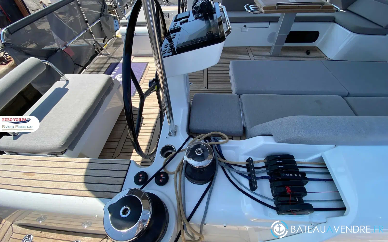 slider 8 Beneteau Oceanis 60