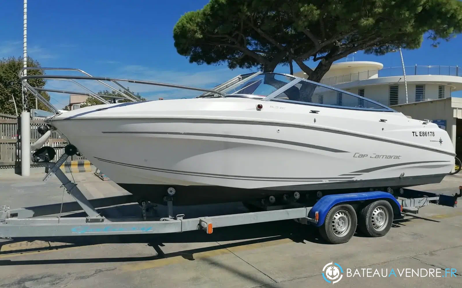 slider 10 Jeanneau Cap Camarat 6.5 DC Serie 2