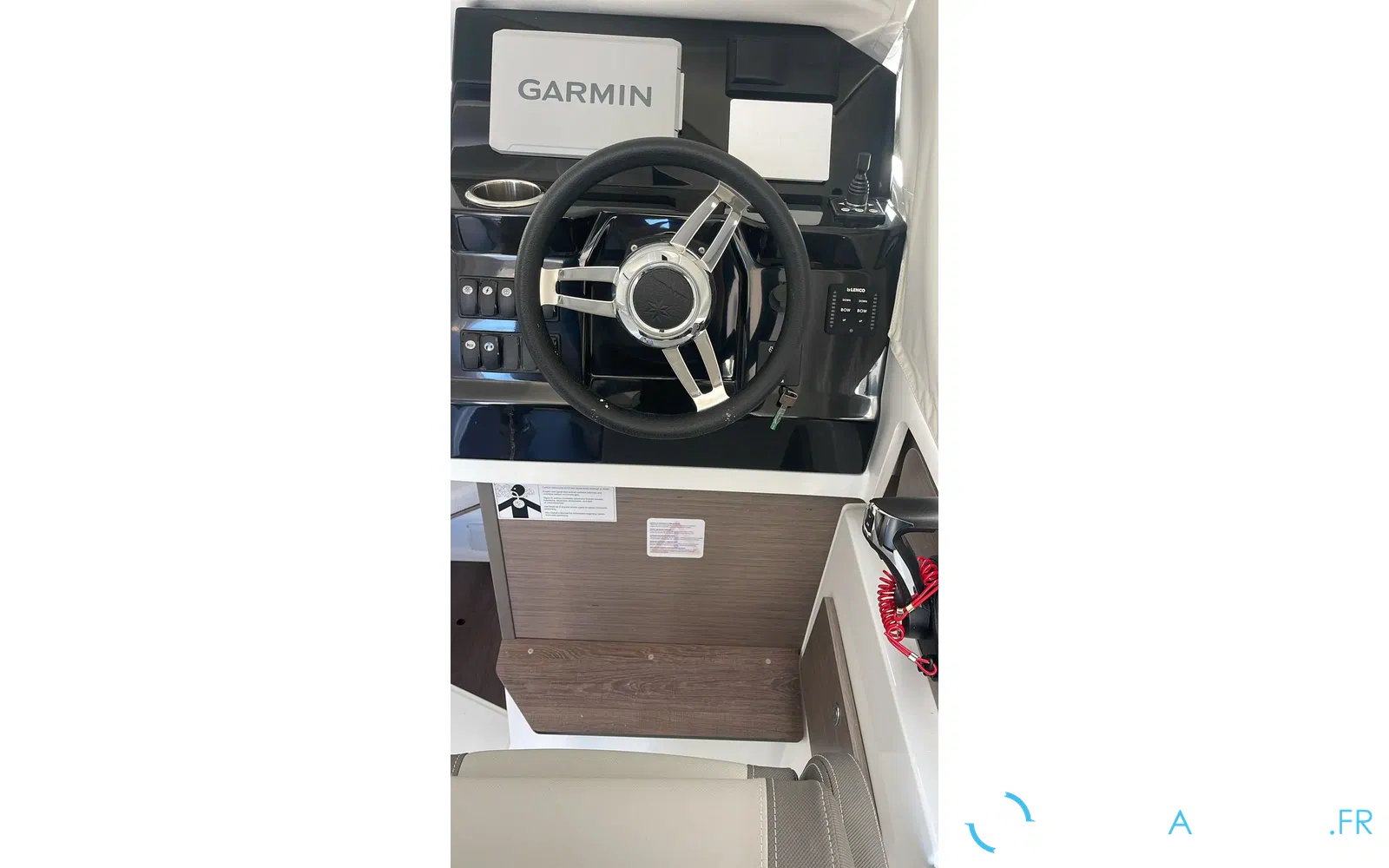 slider 7 Jeanneau Merry Fisher 795 S2