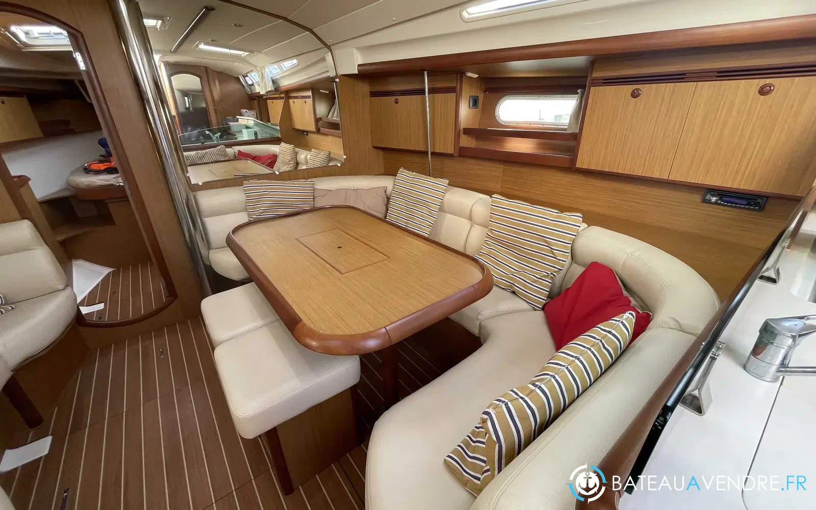 slider 11 Jeanneau Sun Odyssey 45
