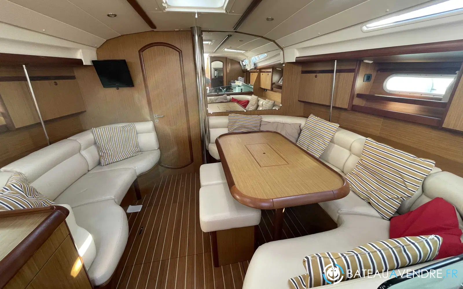 slider 12 Jeanneau Sun Odyssey 45