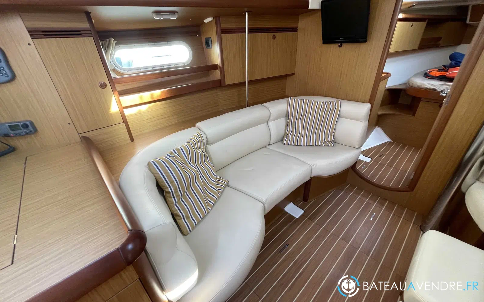 slider 13 Jeanneau Sun Odyssey 45