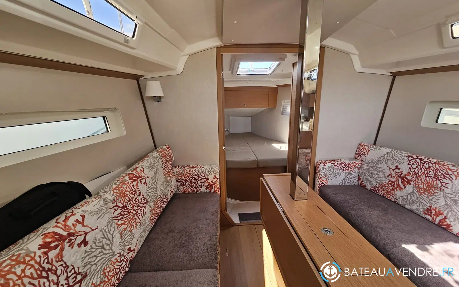 slider 25 Jeanneau sun odyssey 350