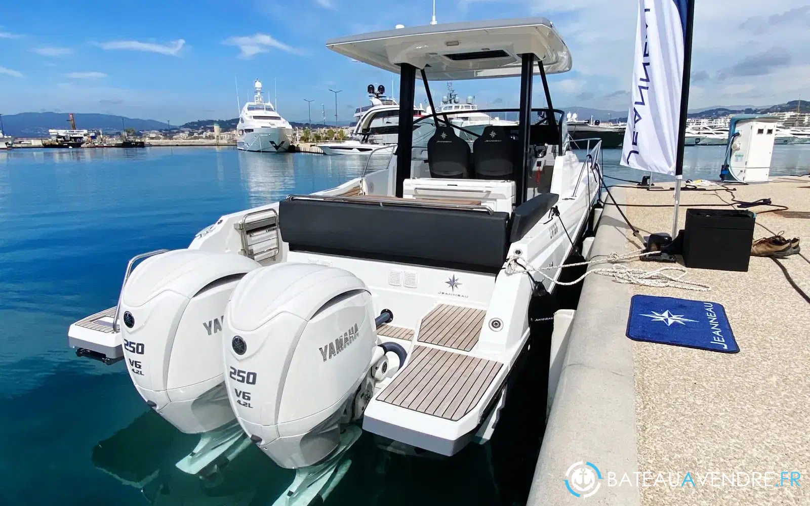 slider 19 Jeanneau Cap Camarat 9.0 WA Serie 2