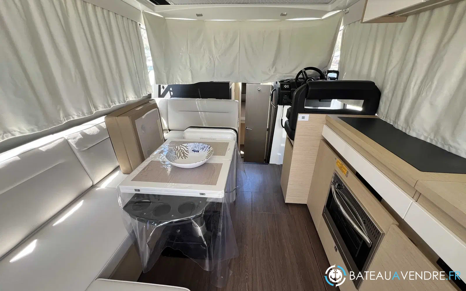 slider 11 Jeanneau NC 37