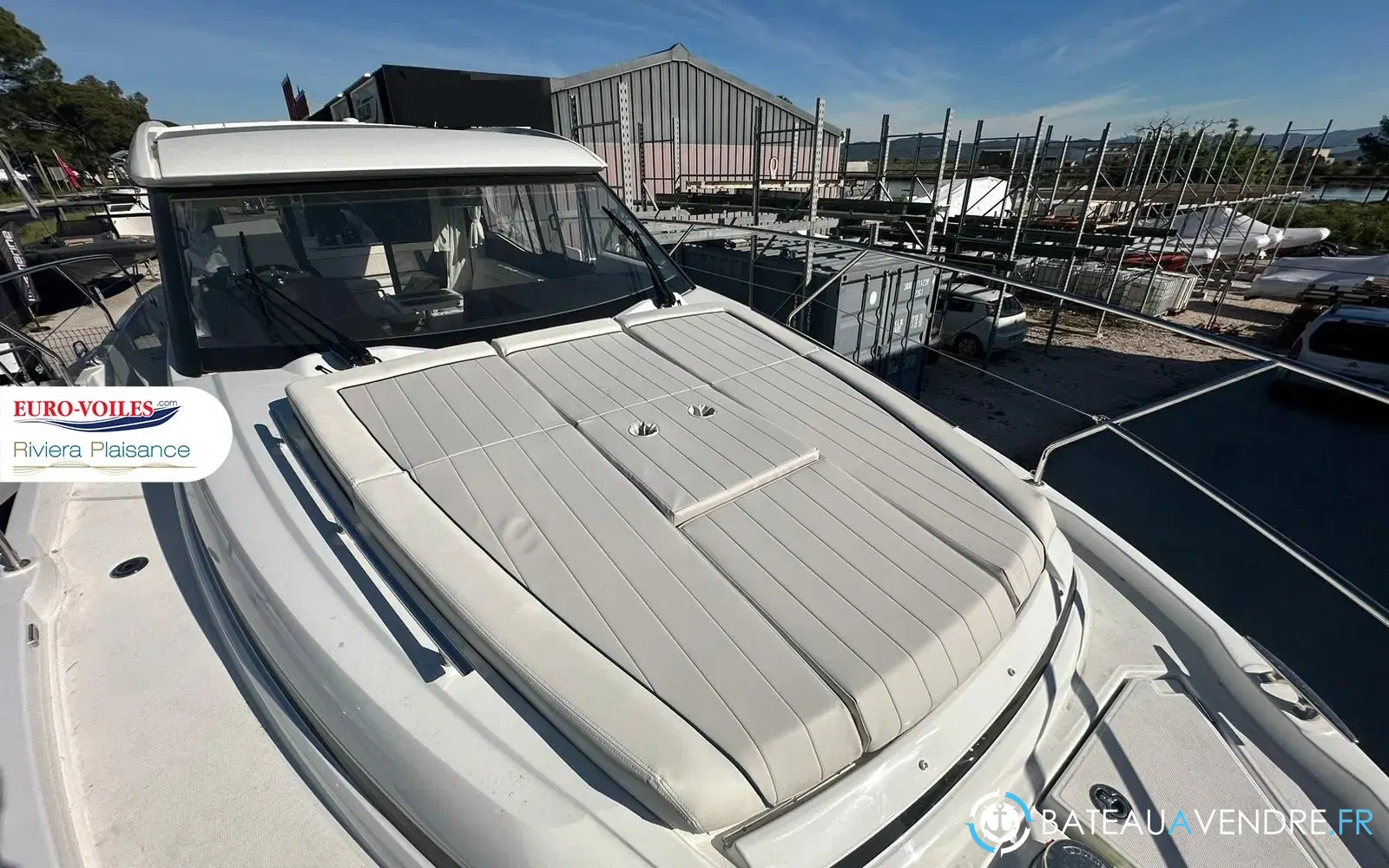 slider 6 Jeanneau NC 37