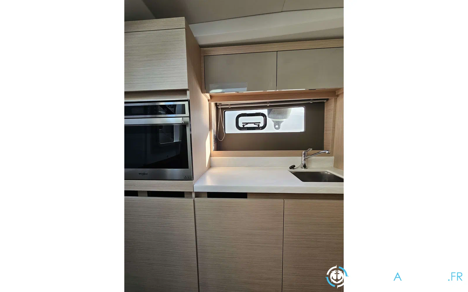 slider 12 Jeanneau DB 43
