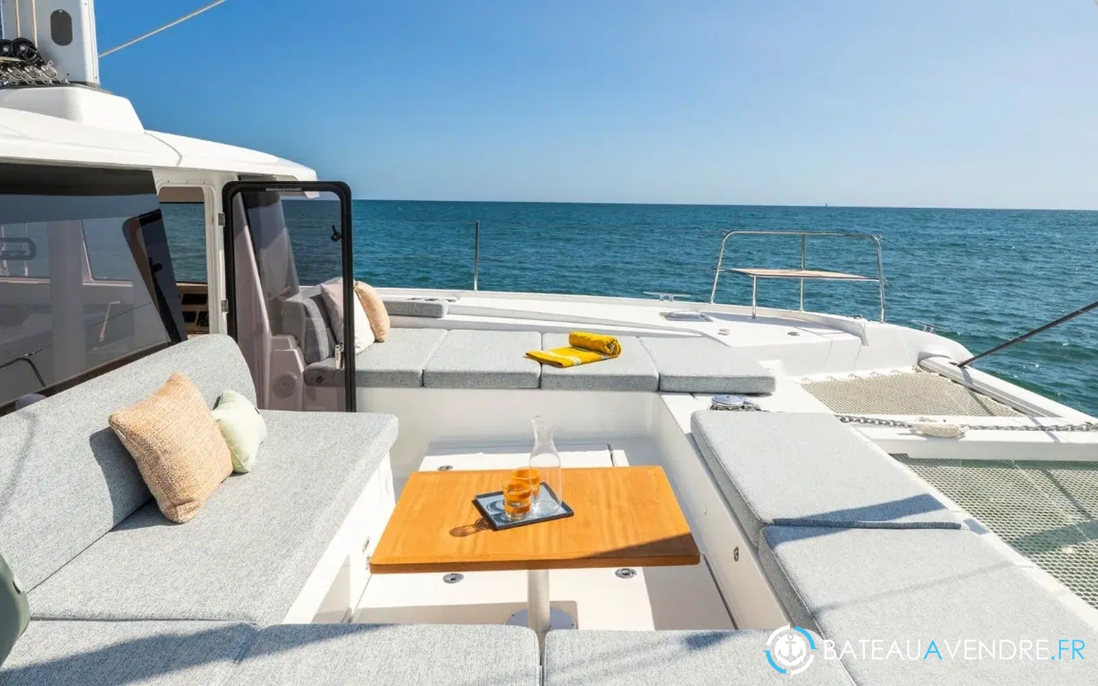slider 21 Lagoon 47