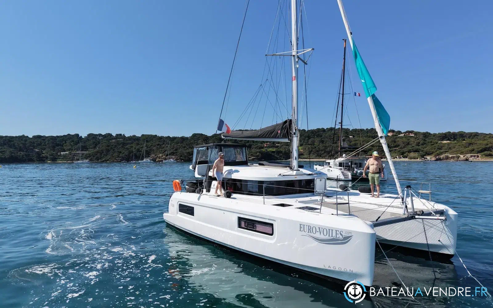 slider 4 Lagoon 38