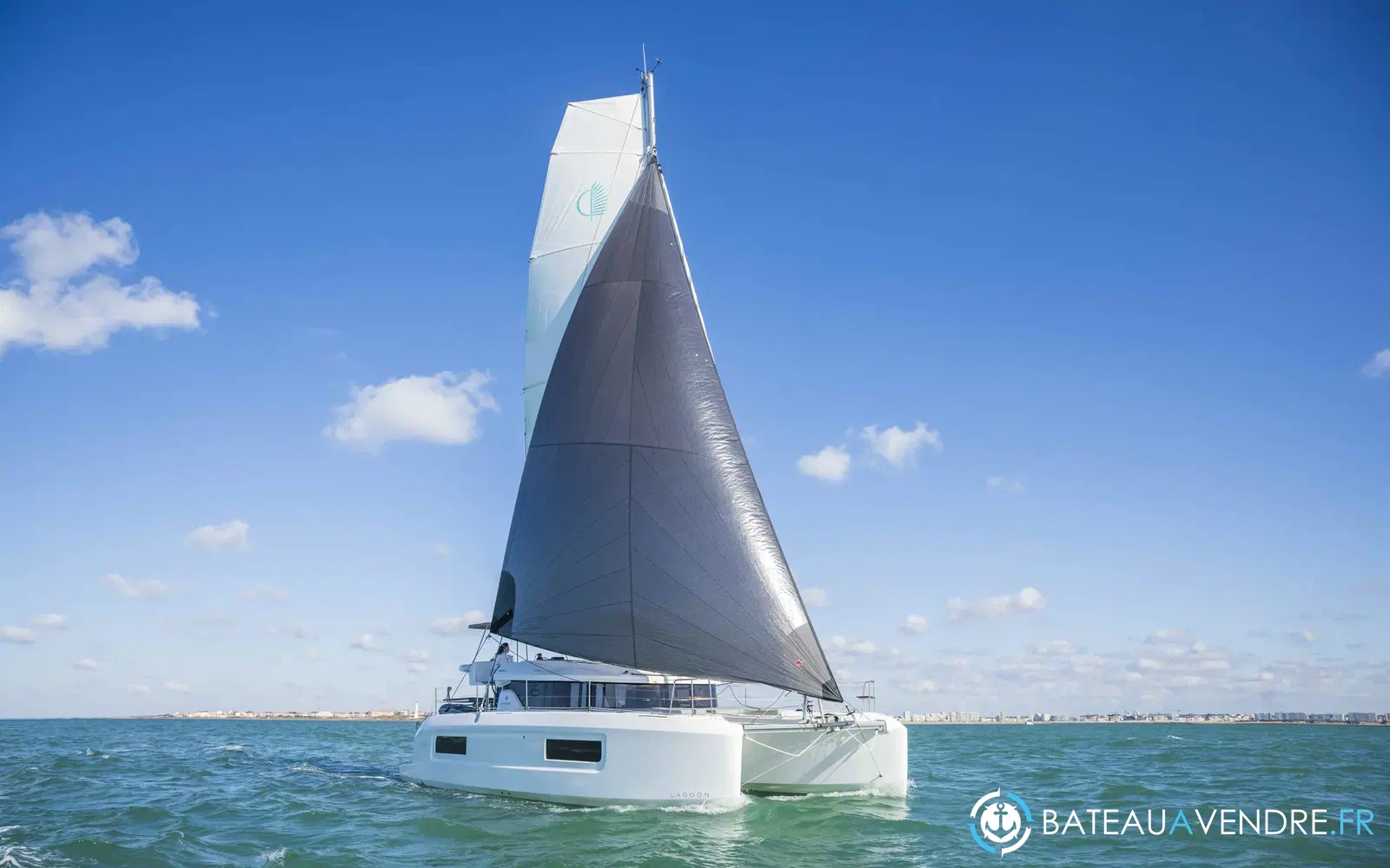 slider 8 Lagoon 38