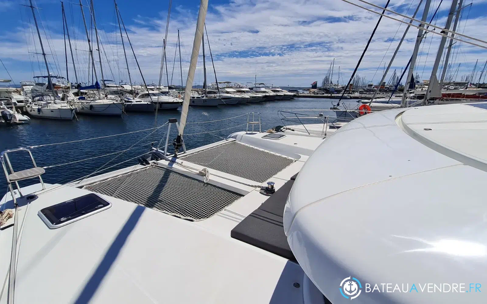 slider 6 Lagoon 42