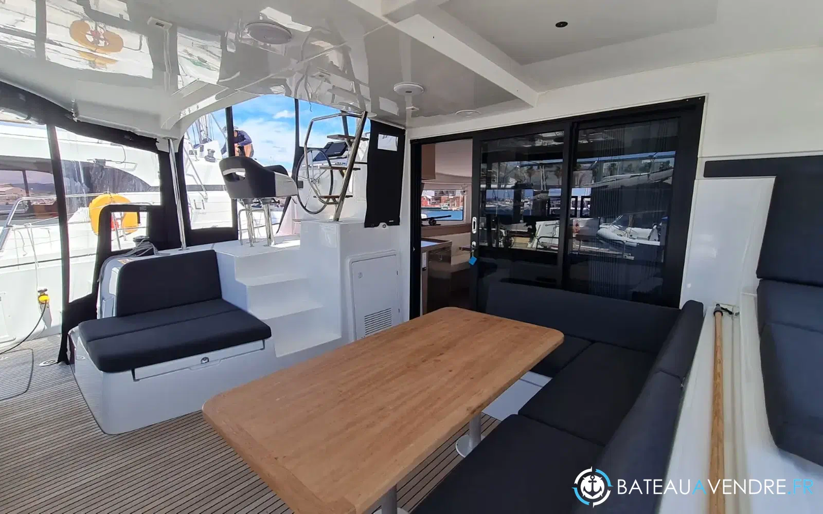 slider 8 Lagoon 42