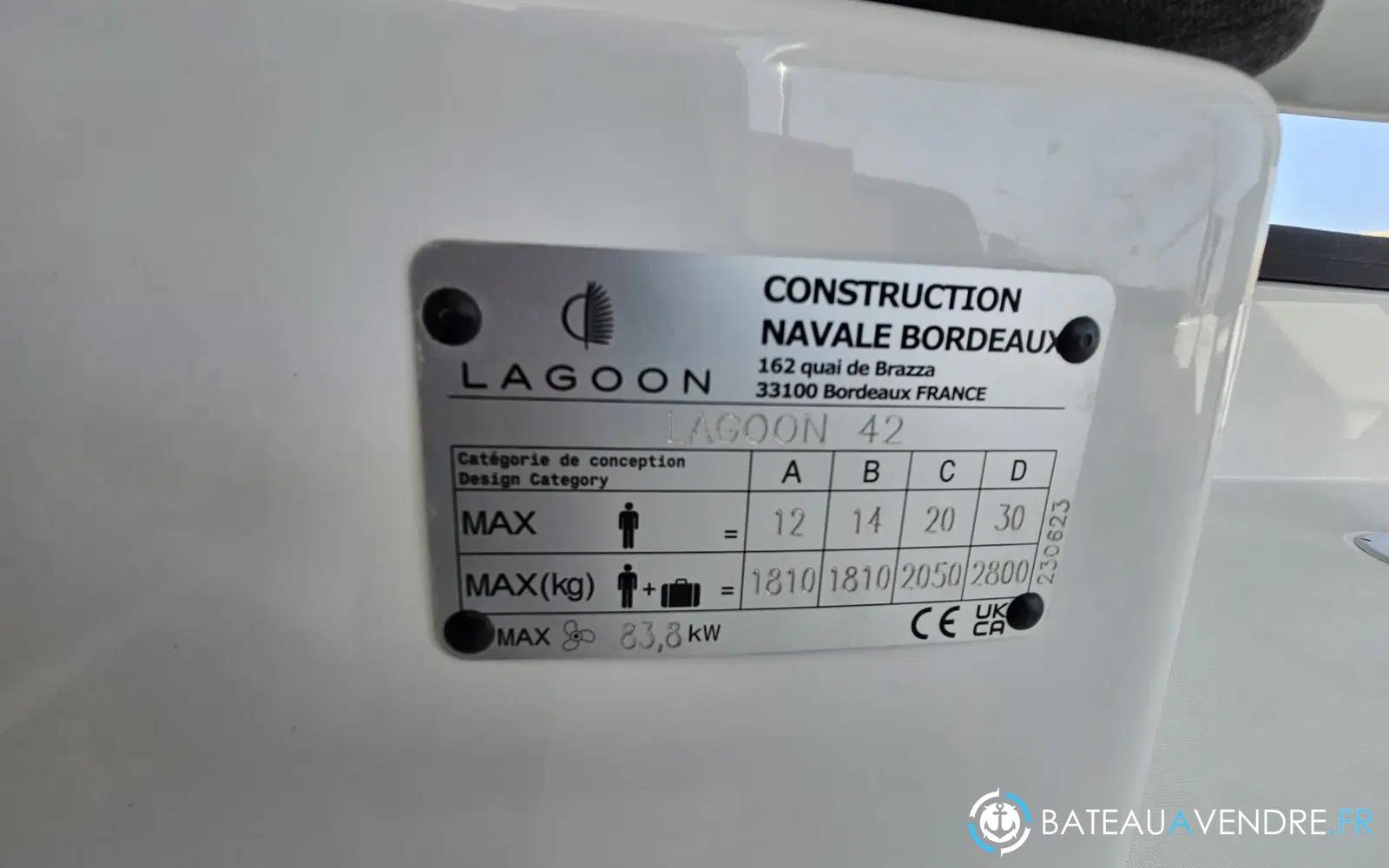slider 18 Lagoon 42