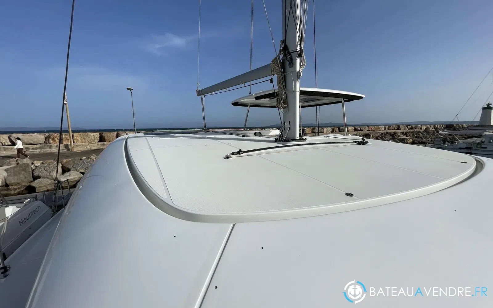 slider 4 Lagoon 42