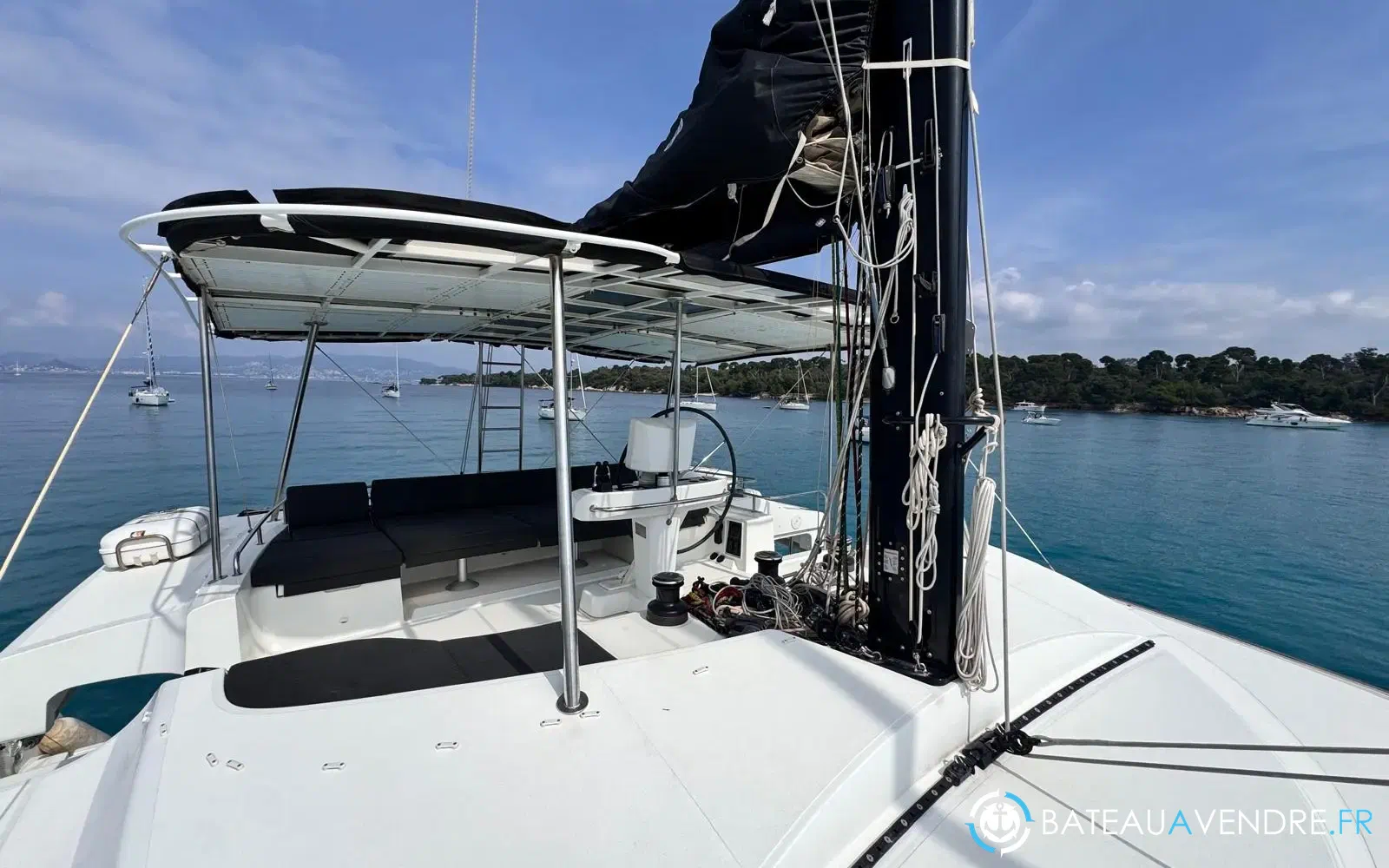 slider 13 Lagoon 52 F