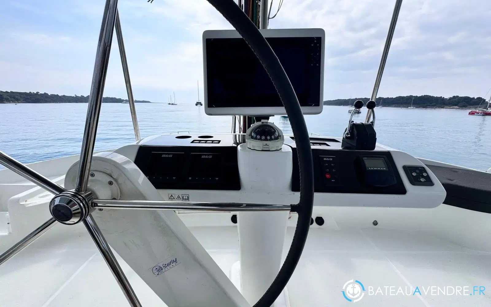slider 16 Lagoon 52 F