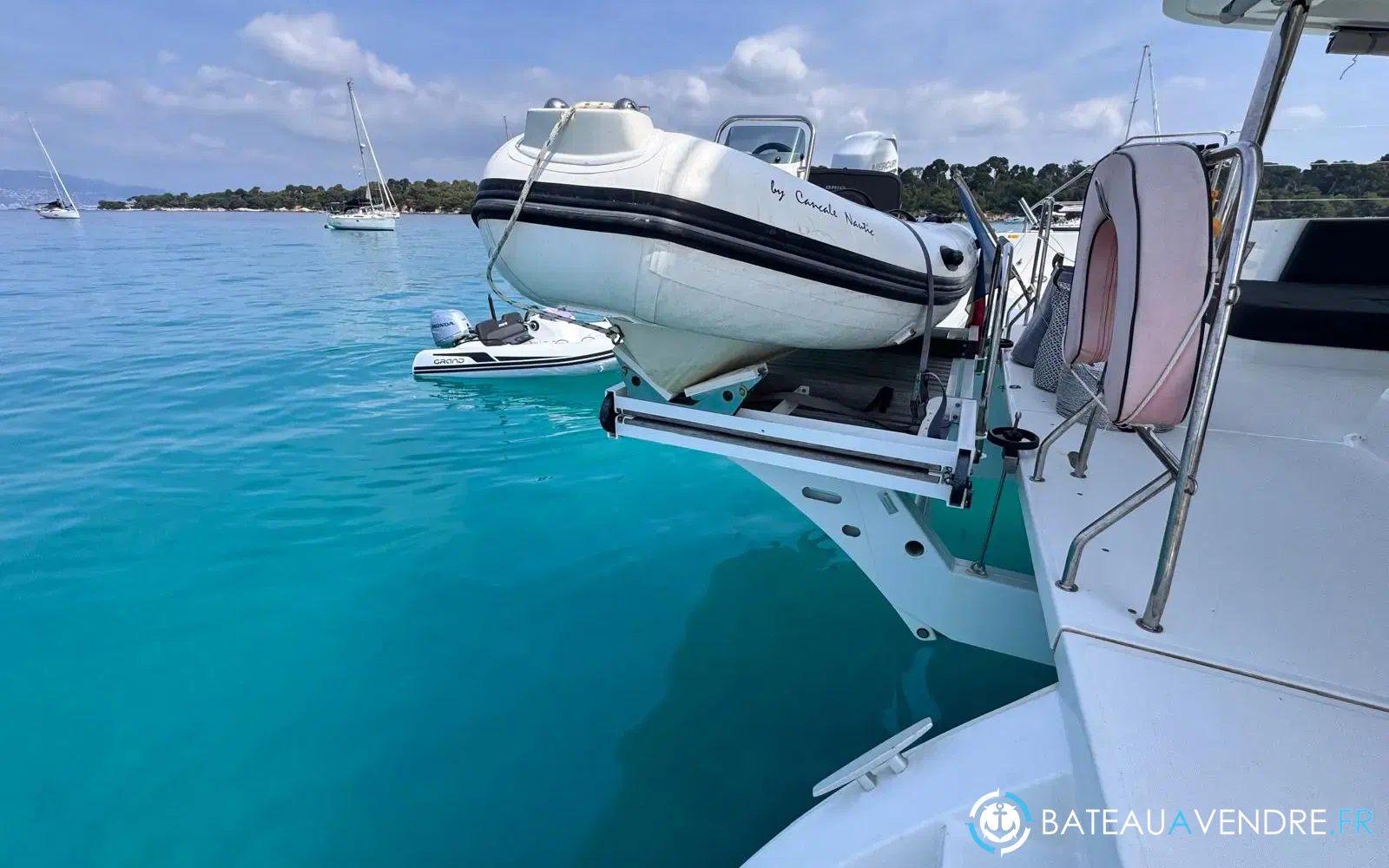 slider 18 Lagoon 52 F