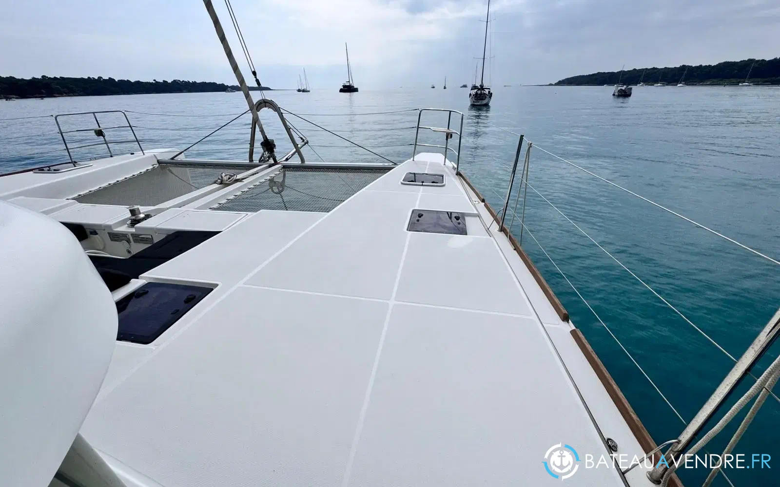 slider 6 Lagoon 52 F