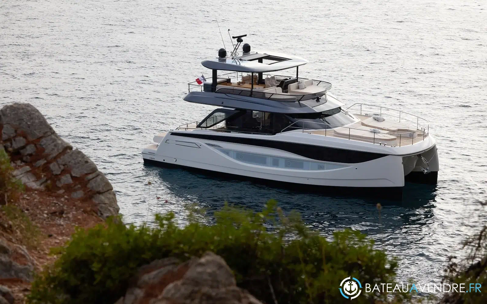 slider 15 Prestige Yachts M7