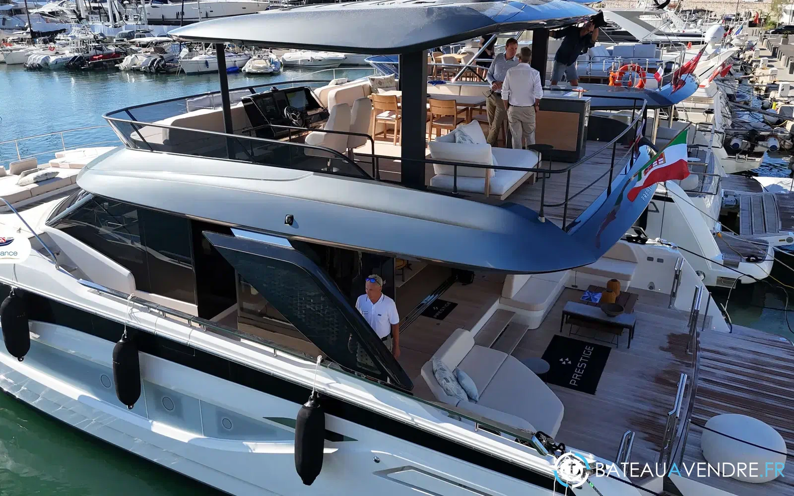 slider 4 Prestige Yachts M7