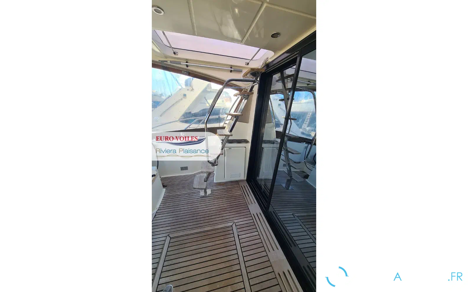 slider 4 Prestige Yachts 450 Fly