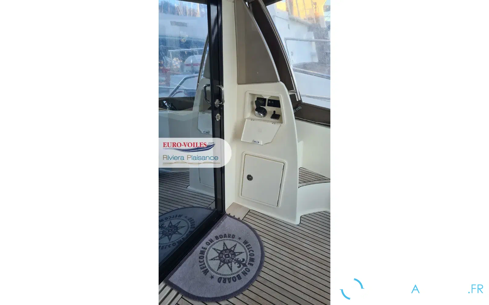 slider 5 Prestige Yachts 450 Fly