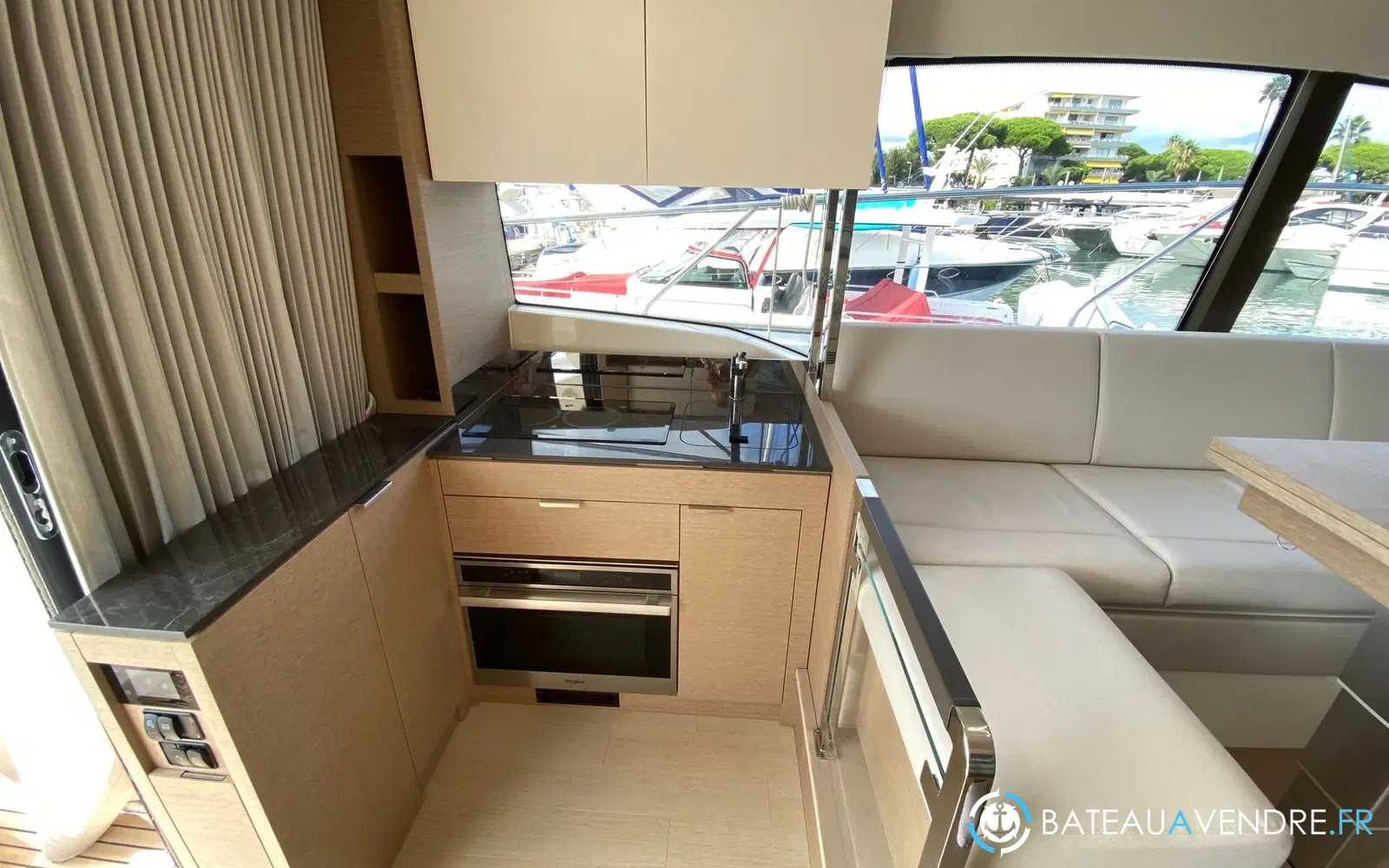 slider 9 Prestige Yachts 420 Fly