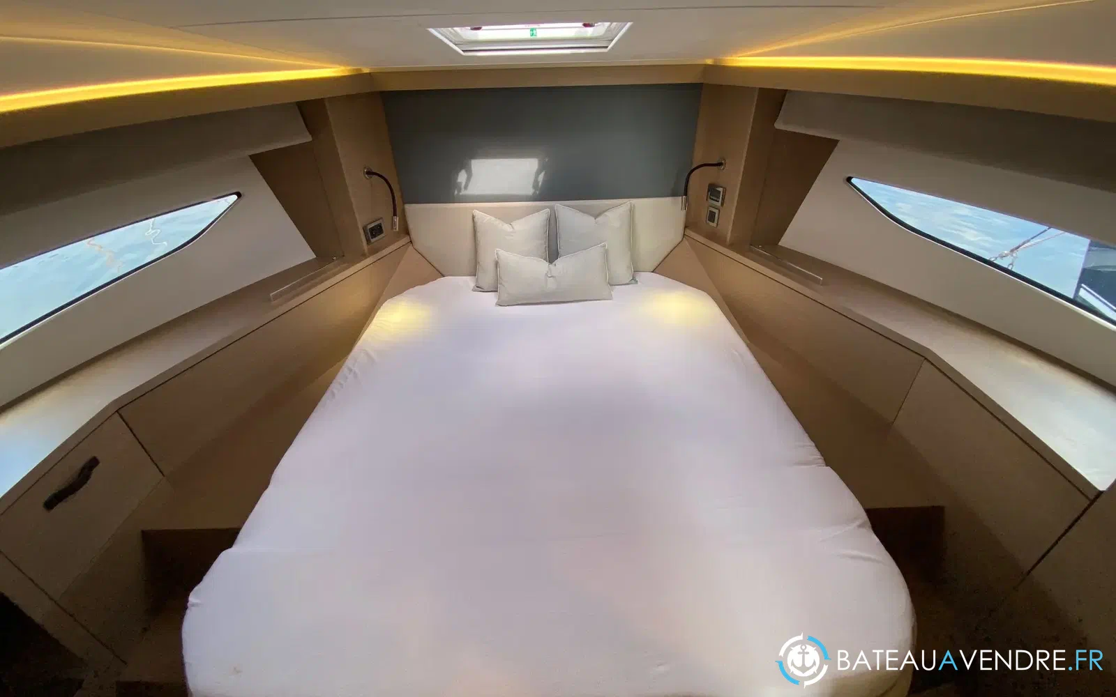 slider 13 Prestige Yachts 420 Fly