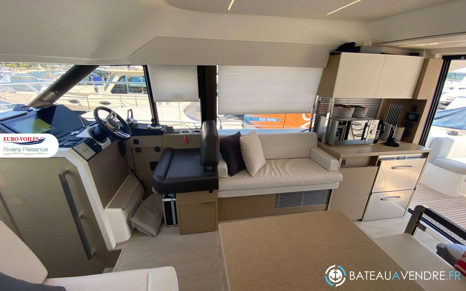 slider 9 Prestige Yachts 420 Fly