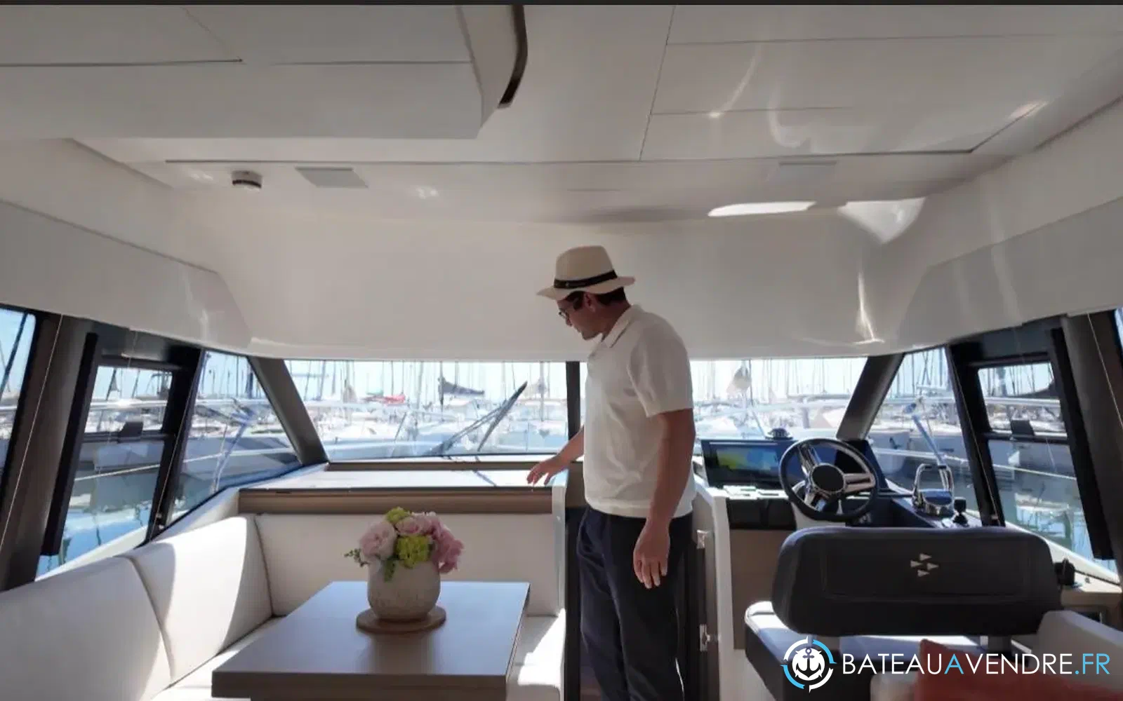 slider 2 Prestige Yachts 420 Fly