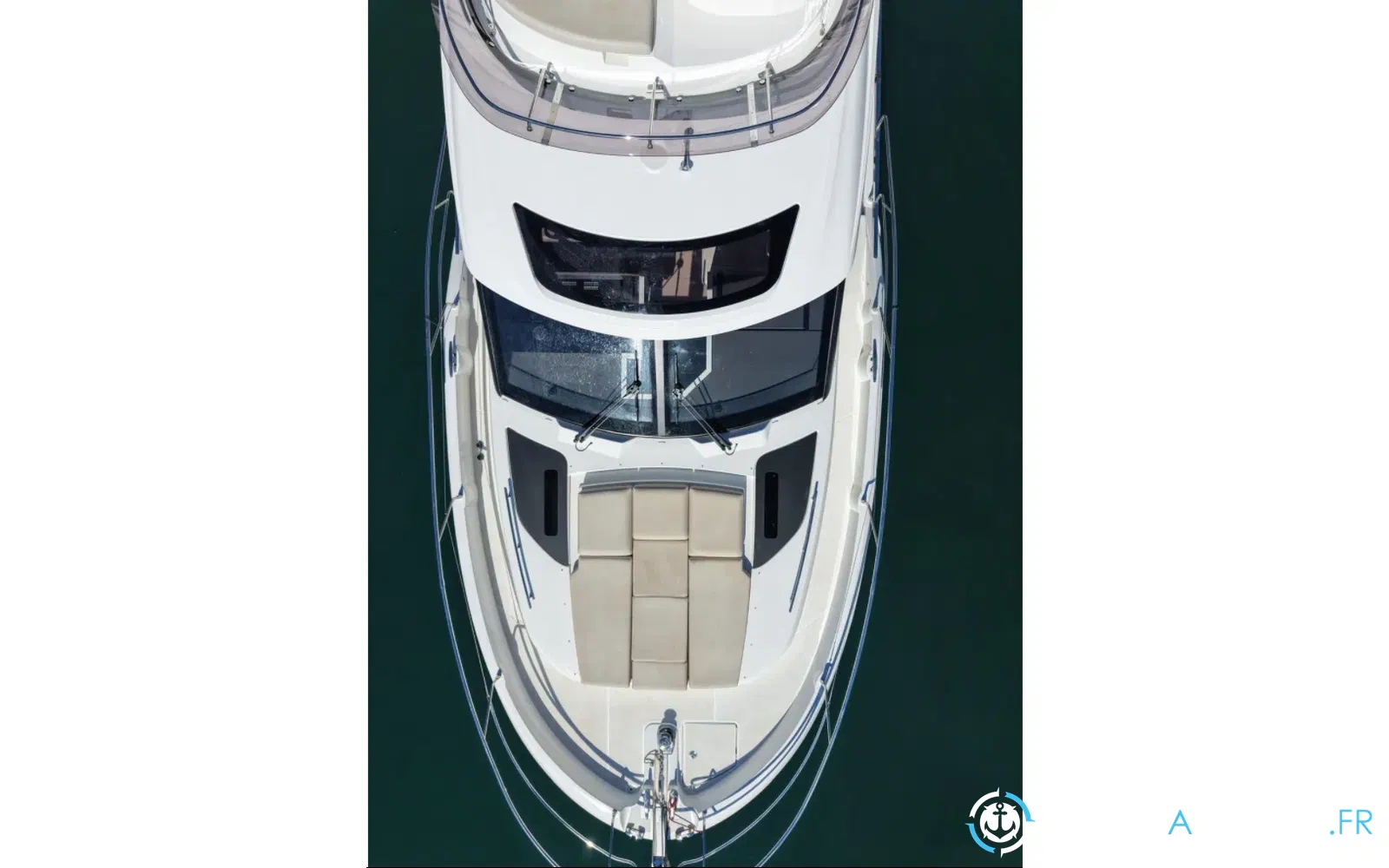 slider 1 Prestige Yachts F4.9