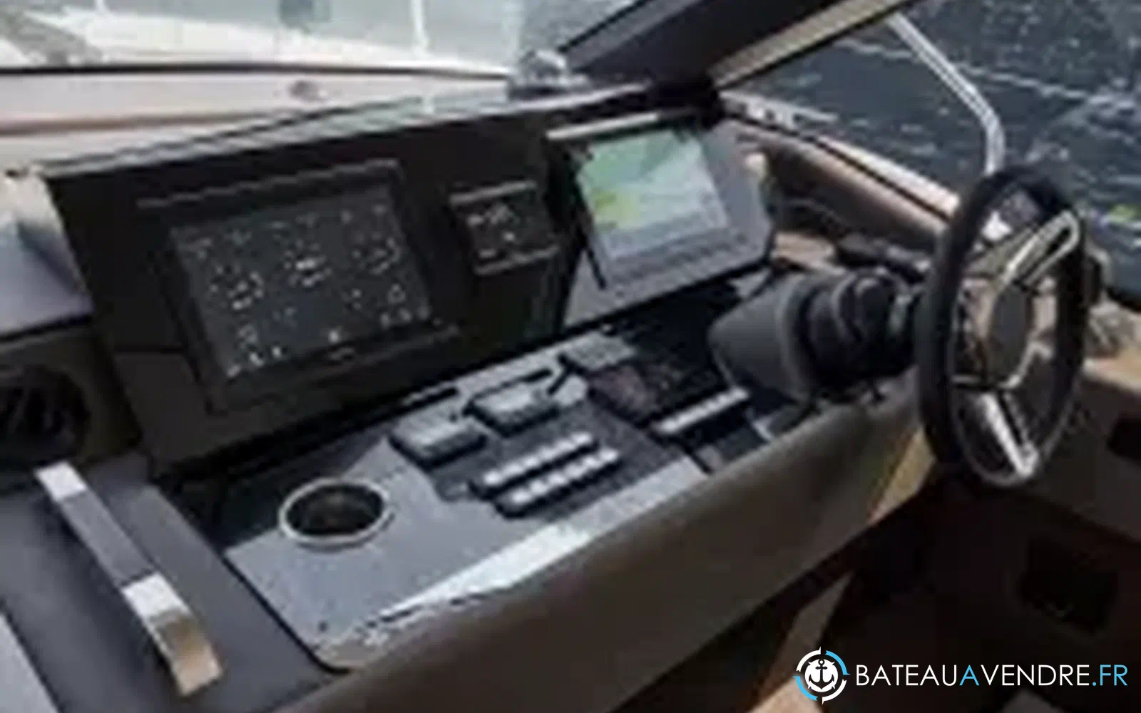 slider 10 Prestige Yachts F4.9