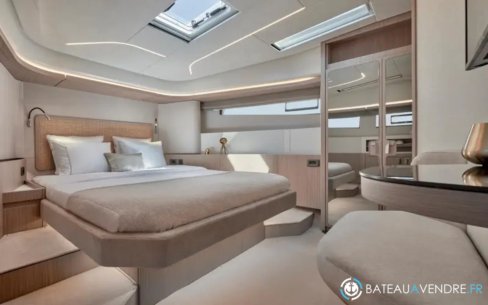 slider 11 Prestige Yachts F4.9