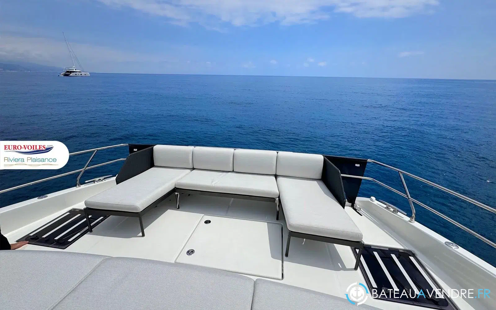 slider 9 Prestige Yachts M48