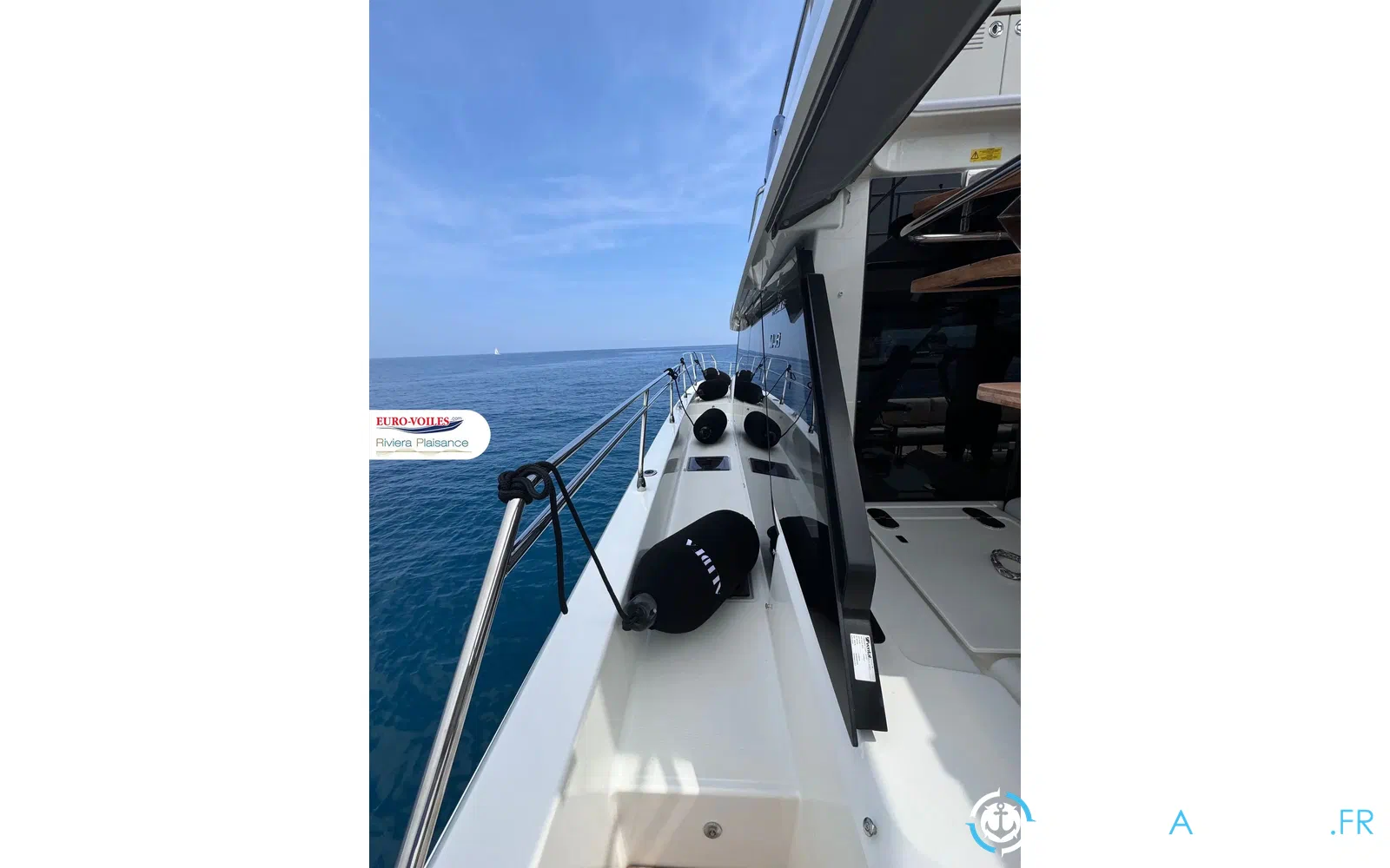 slider 10 Prestige Yachts M48