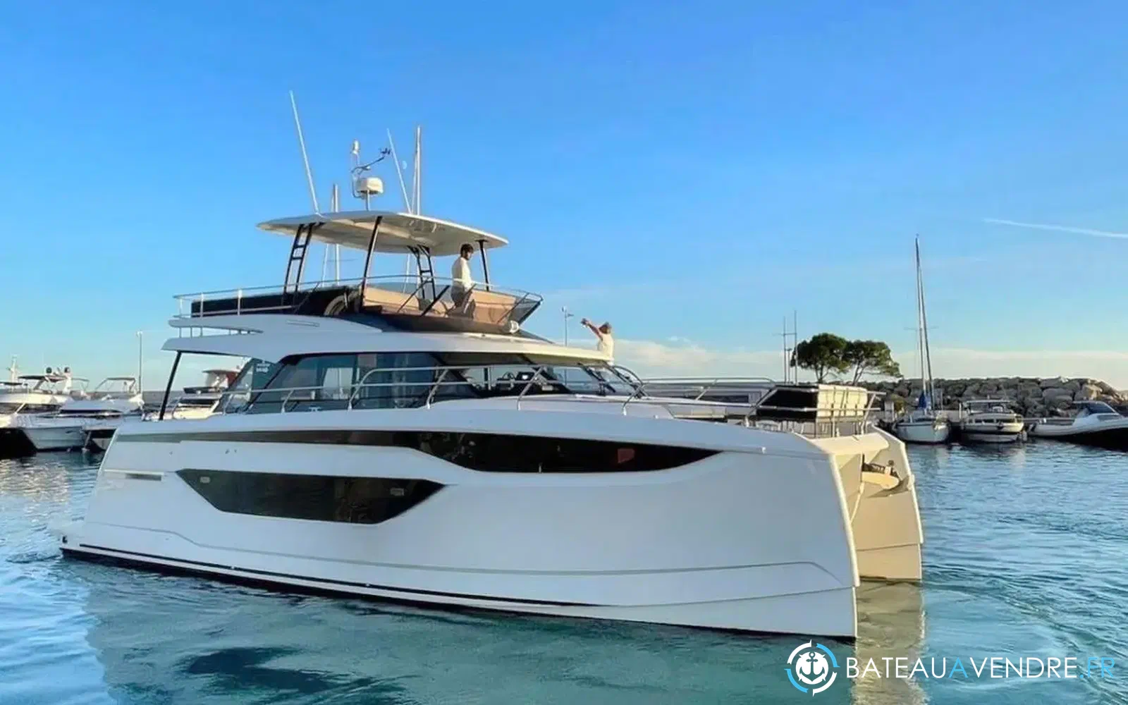 slider 3 Prestige Yachts M48