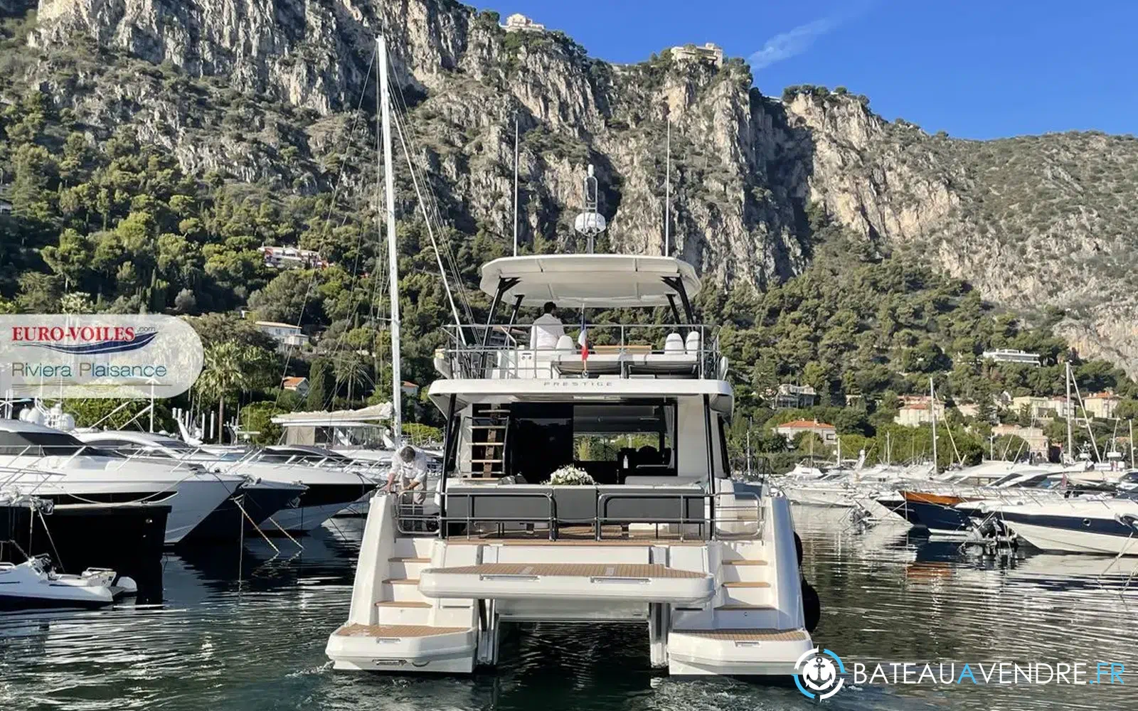 slider 5 Prestige Yachts M48