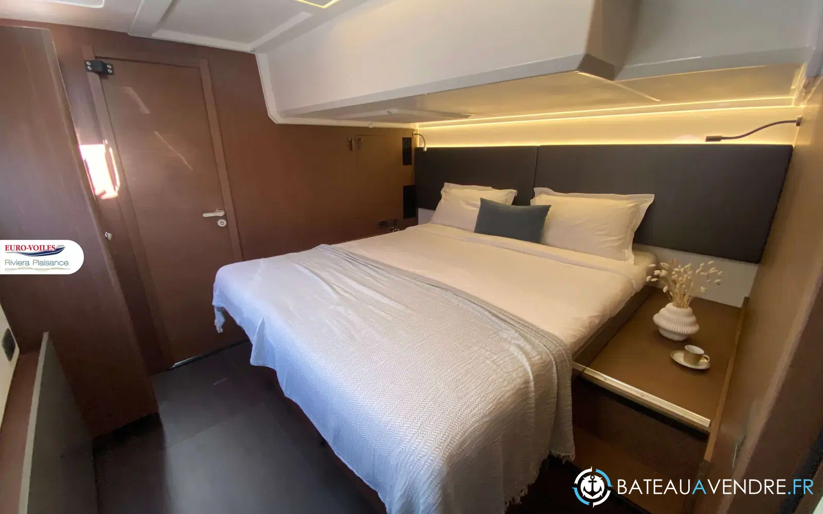 slider 16 Prestige Yachts M48