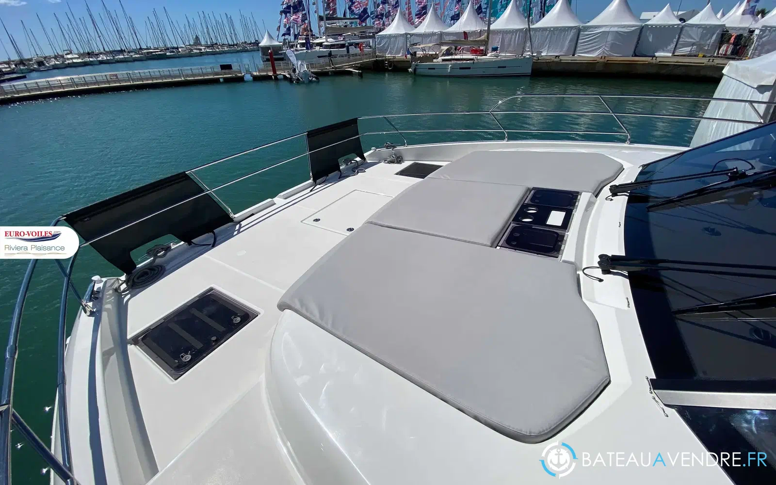 slider 19 Prestige Yachts M48