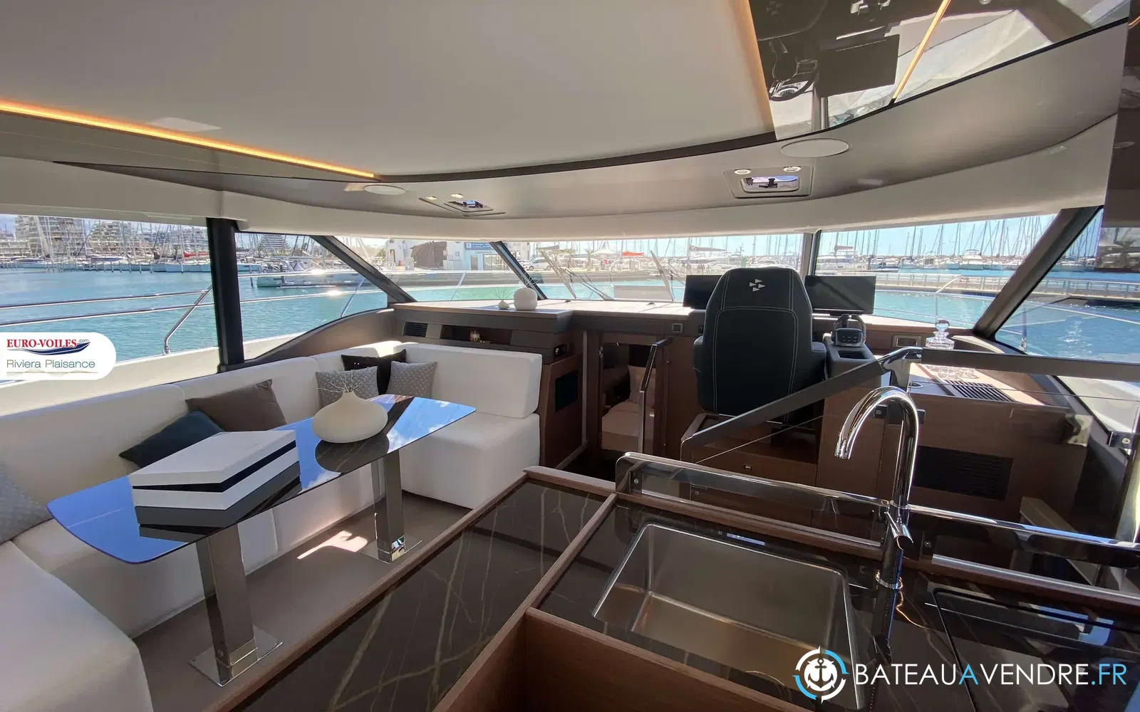 slider 8 Prestige Yachts M48