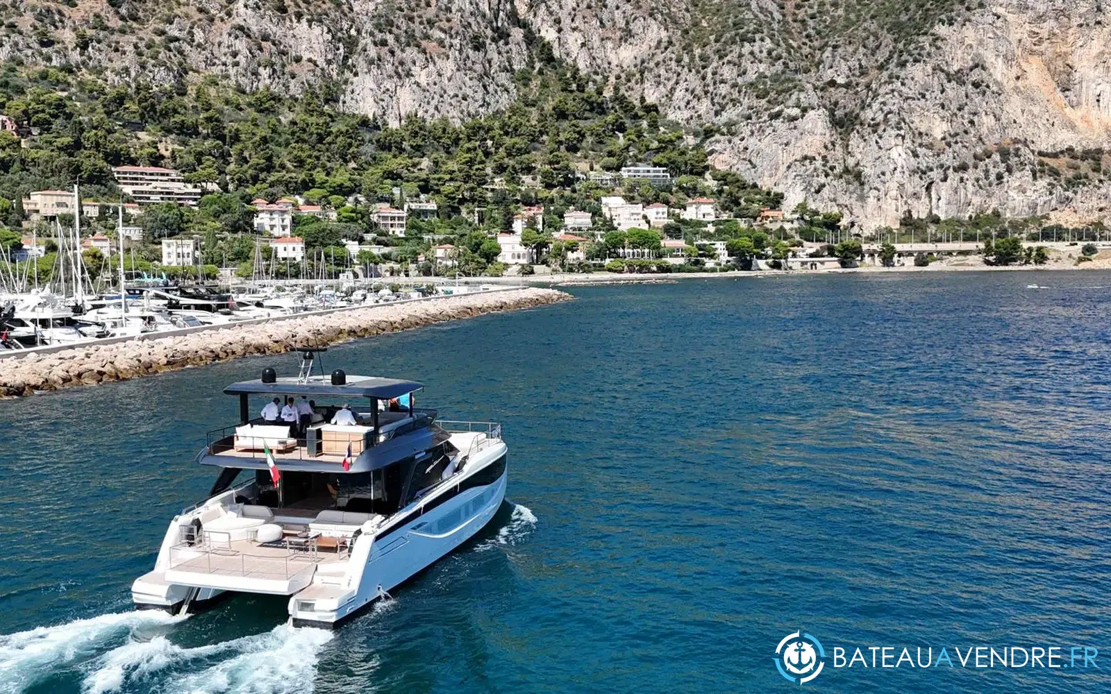 slider 11 Prestige Yachts M7